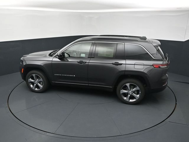 New 2026 Baltic Gray Metallic Clear-Coat Exterior Paint Jeep Limited image 15