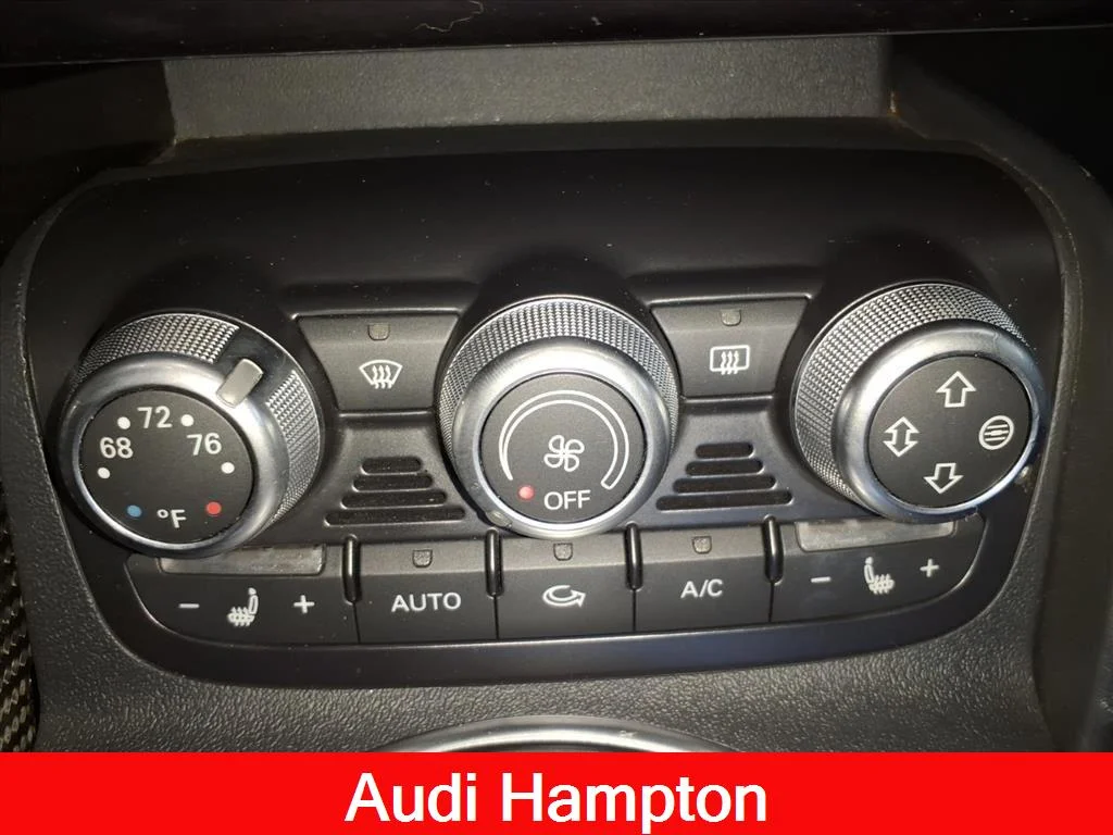 Used 2011 Phantom Black Pearl Audi 5.2L image 4
