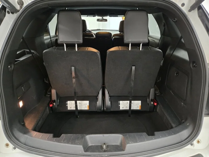 Used 2018 WHITE PLATINUM Ford XLT image 11