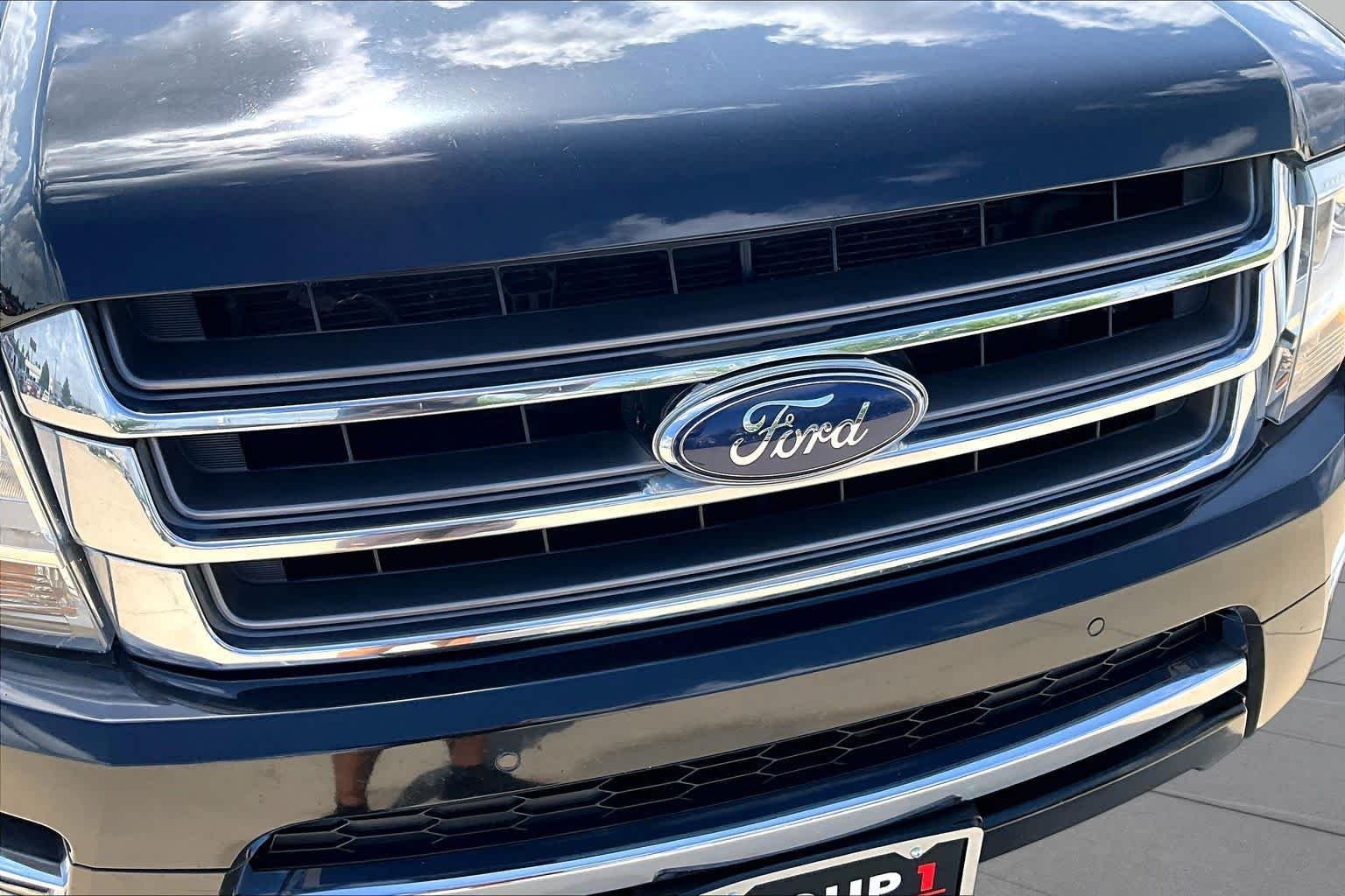 Used 2016 Shadow Black Ford Limited image 29