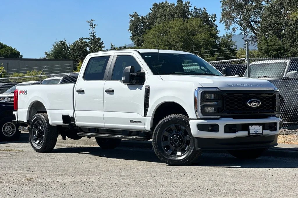 New 2026 Oxford White Ford F-350® XL image 2