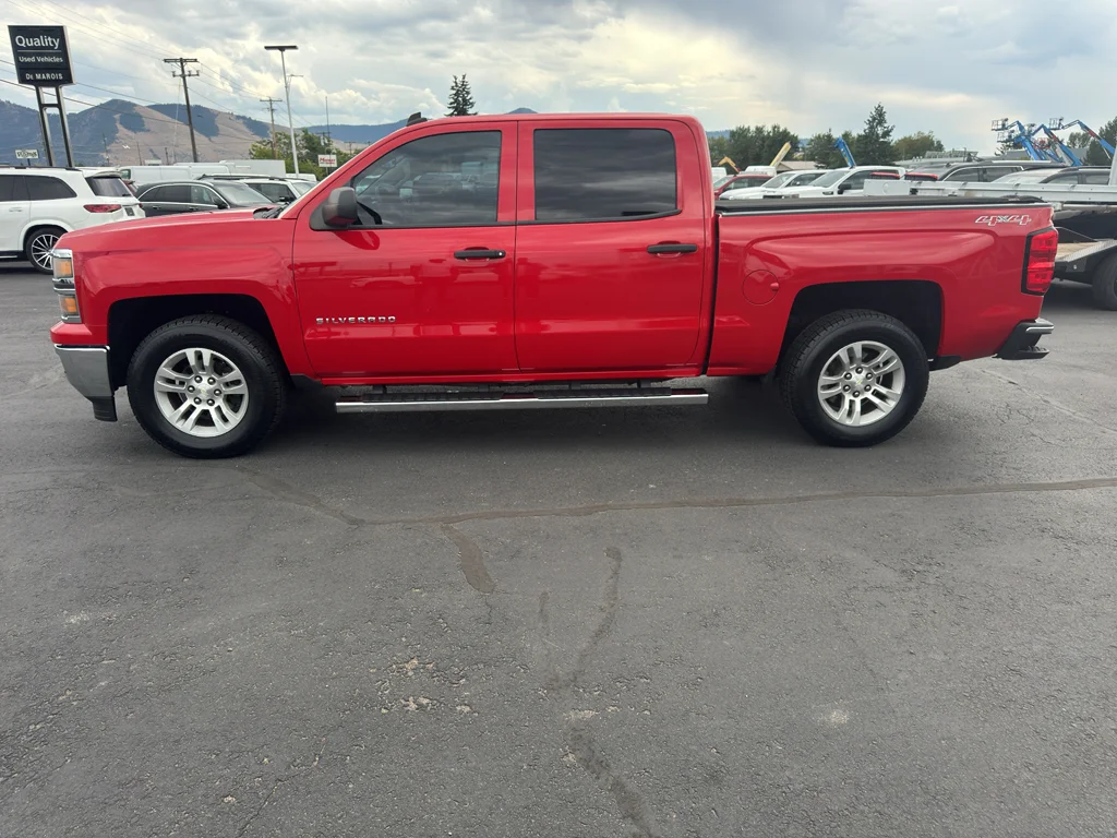 Used 2014 VICTORY RED Chevrolet LT image 1