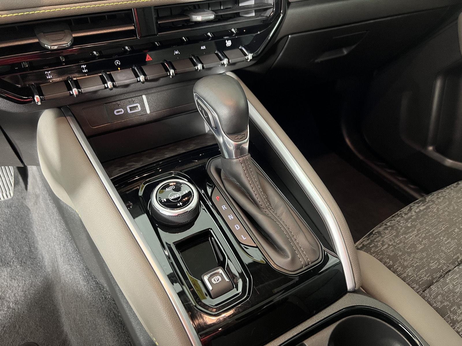 Used 2024 Sterling Gray Metallic Chevrolet ZR2 image 39