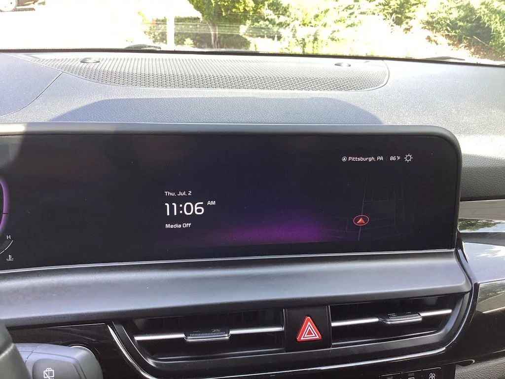Used 2025 Black Kia S image 13