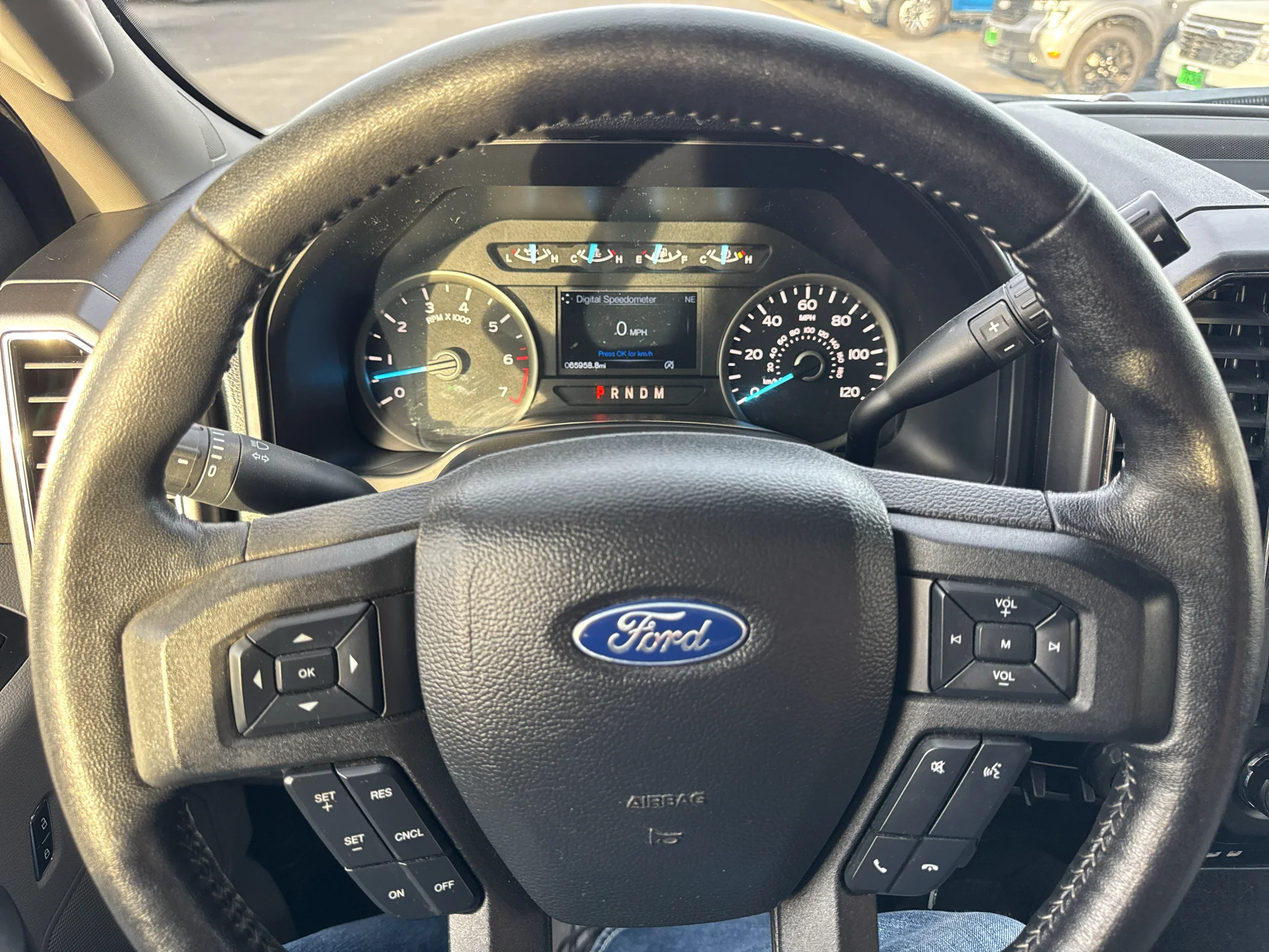 Used 2019 Oxford White Ford XLT image 18