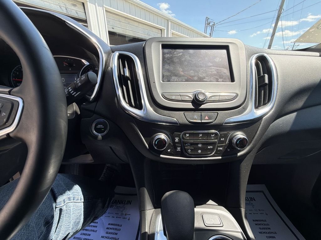 Used 2023 Gray Chevrolet LT image 18