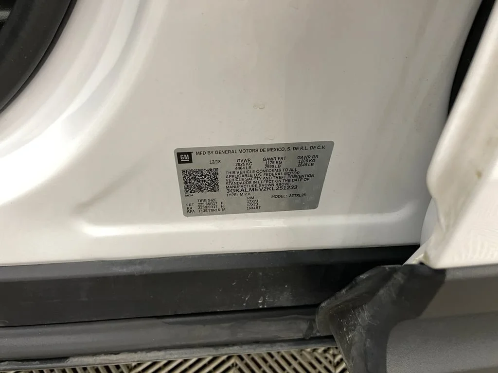 Certified Used 2019 SUMMIT WHITE GMC SLE image 31