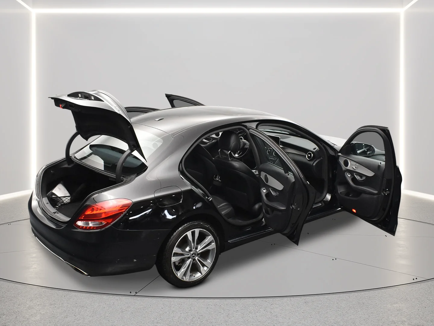 Used 2018 Black Mercedes-Benz C 300 image 10
