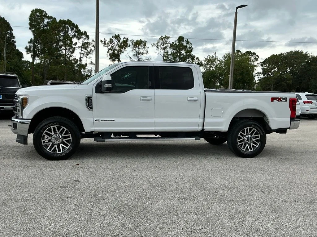 Used 2019 White Ford Lariat image 4