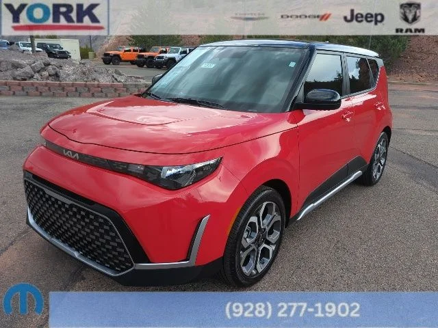 Used 2025 Red Kia EX image 1