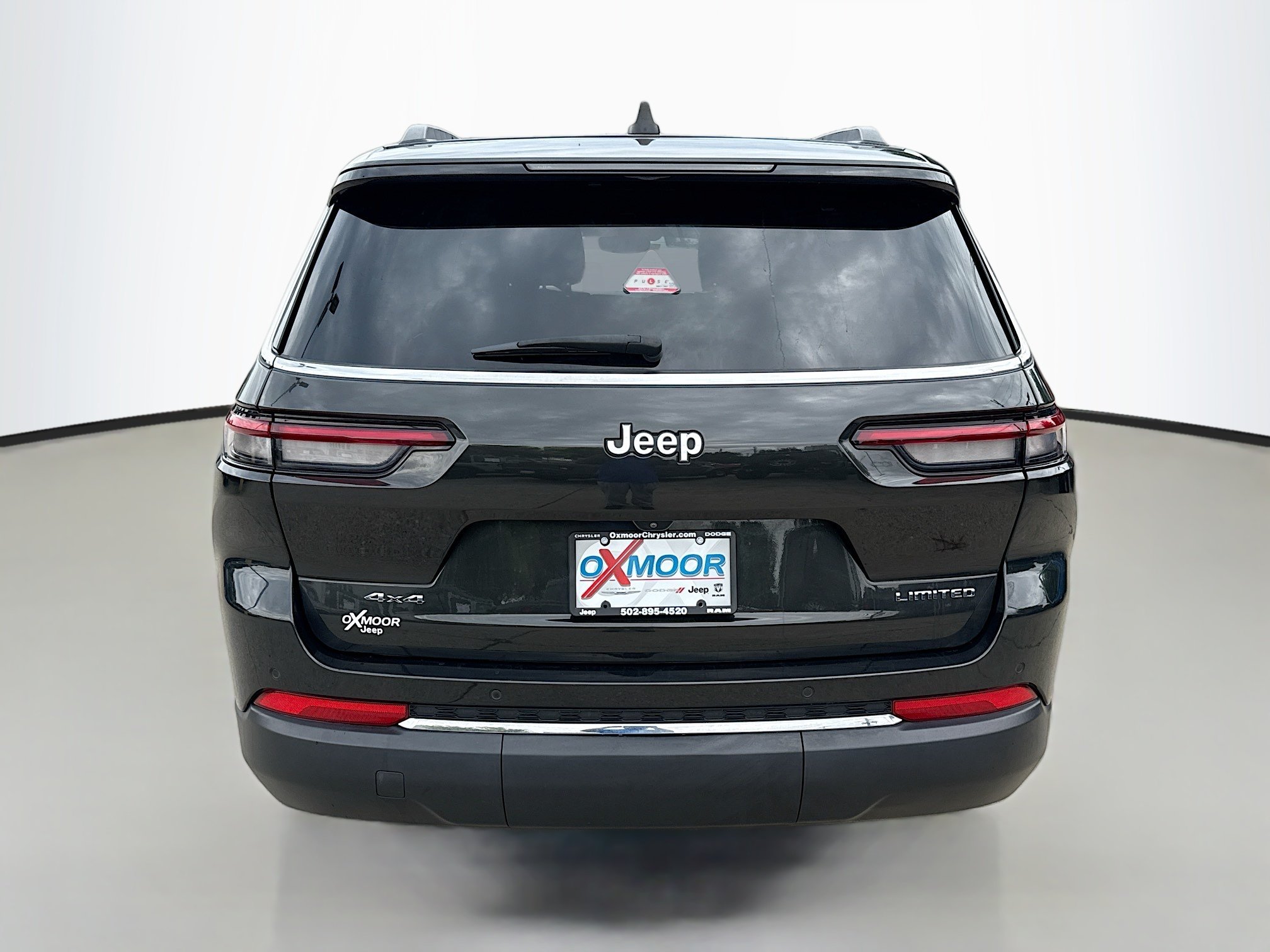 Used 2023 Rocky Mountain Pearlcoat Jeep Limited image 6