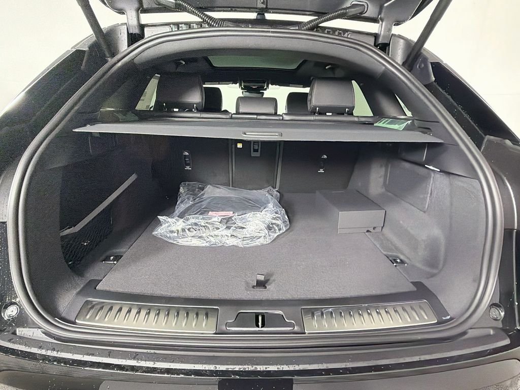 New 2026 Santorini Black Land Rover P250 Base image 28