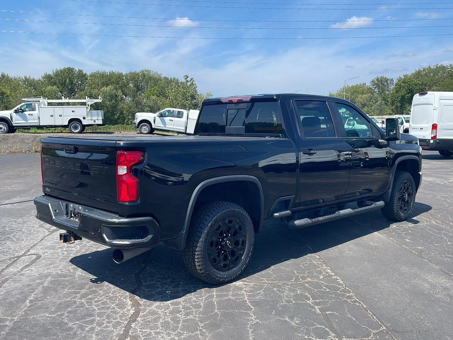 Used 2022 BLACK Chevrolet LTZ image 5