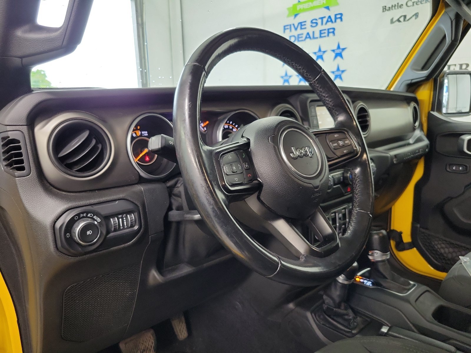 Used 2019 Yellow Jeep Unlimited Sport S image 10