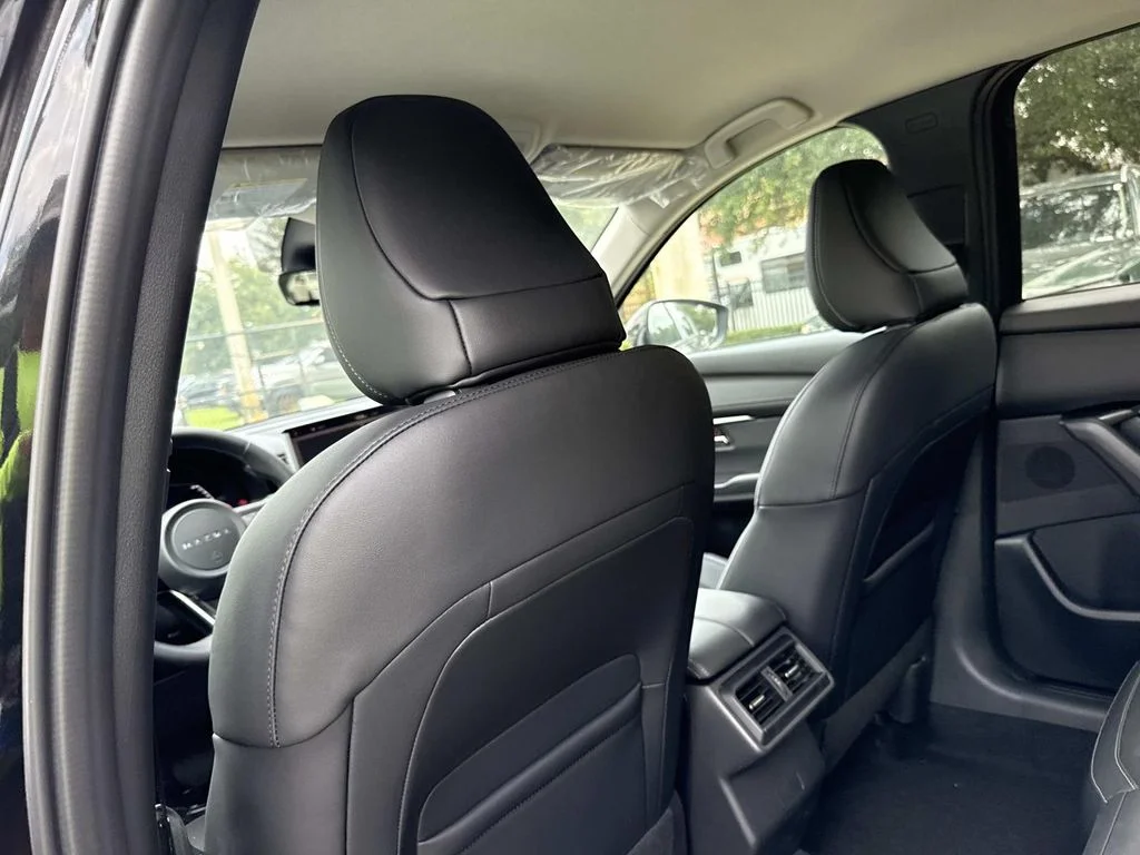 New 2026 Jet Black Mica Mazda 2.5 S Preferred AWD image 15