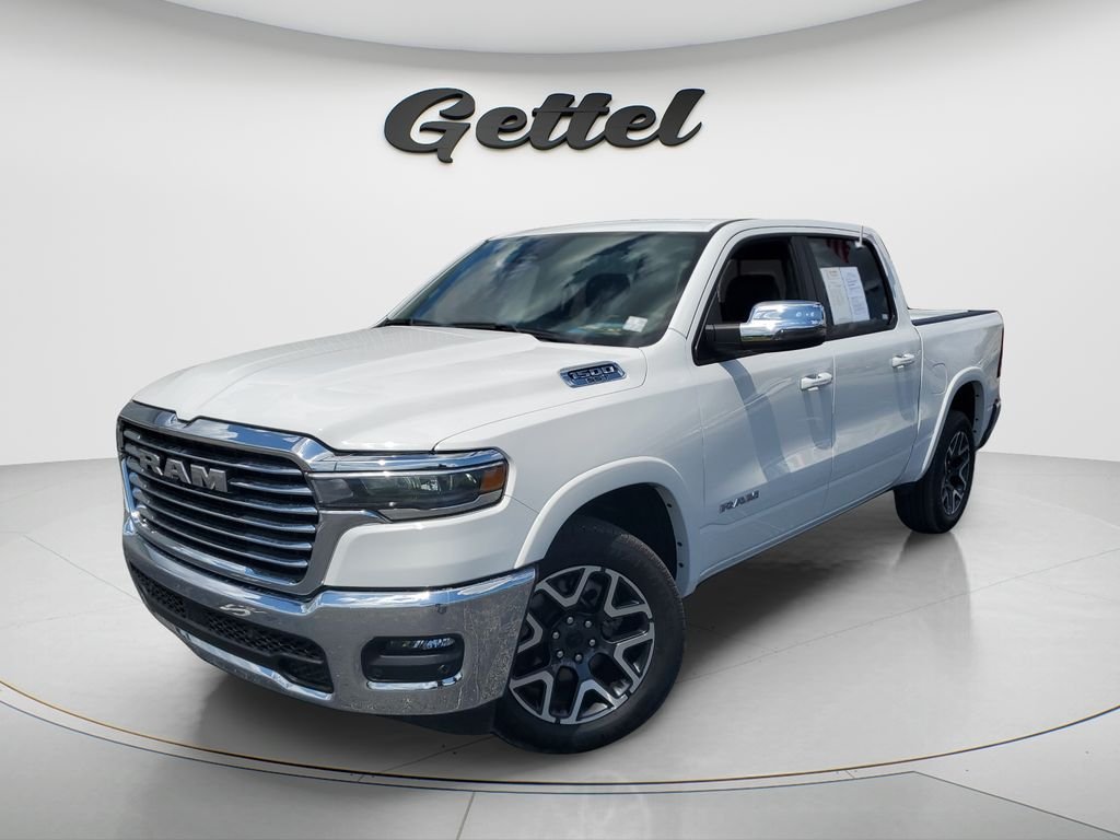 2025 RAM 1500 Laramie 4x4 Crew Cab 5'7's photo