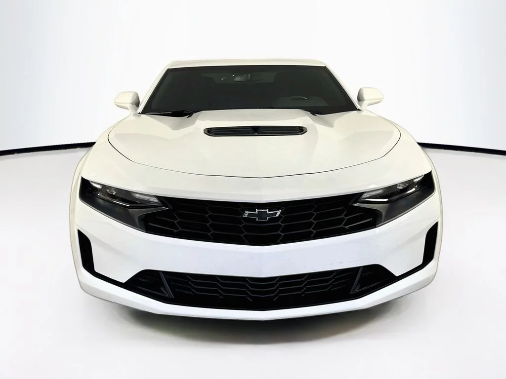 Used 2023 Summit White Chevrolet LT1 image 2