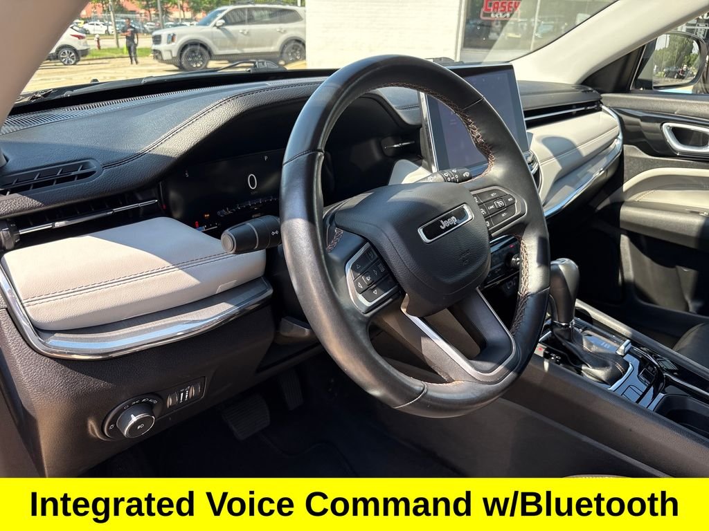 Used 2022 Gray Jeep Limited image 19