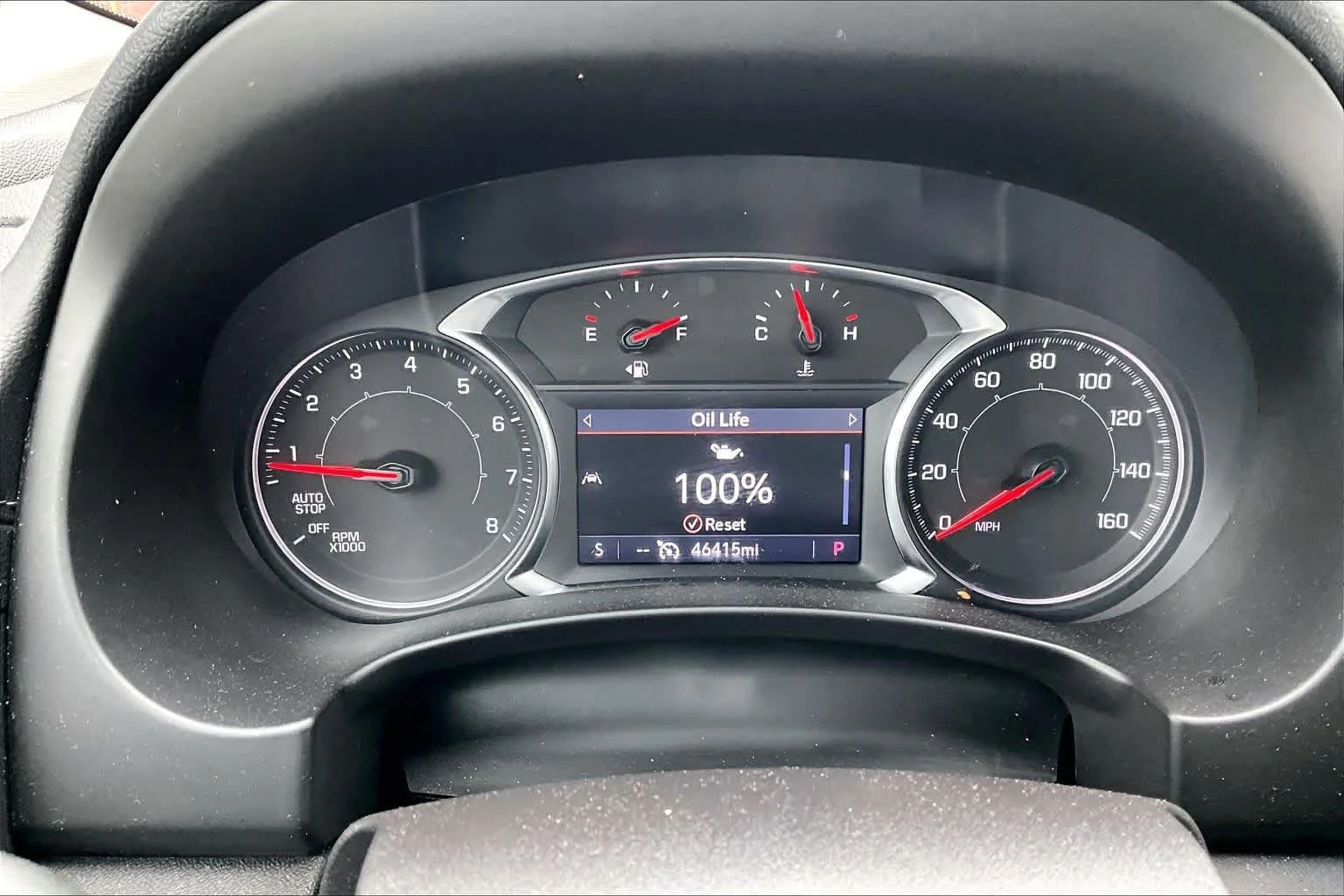 Used 2024 Summit White GMC SLT image 25