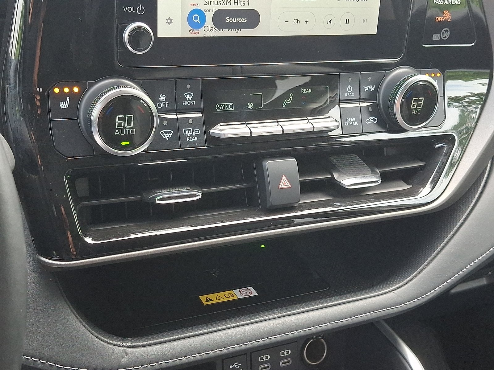 Used 2023 Wind Chill Pearl - 089 Toyota XLE image 16