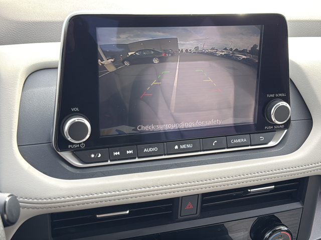 Used 2023 Red Nissan SV image 15