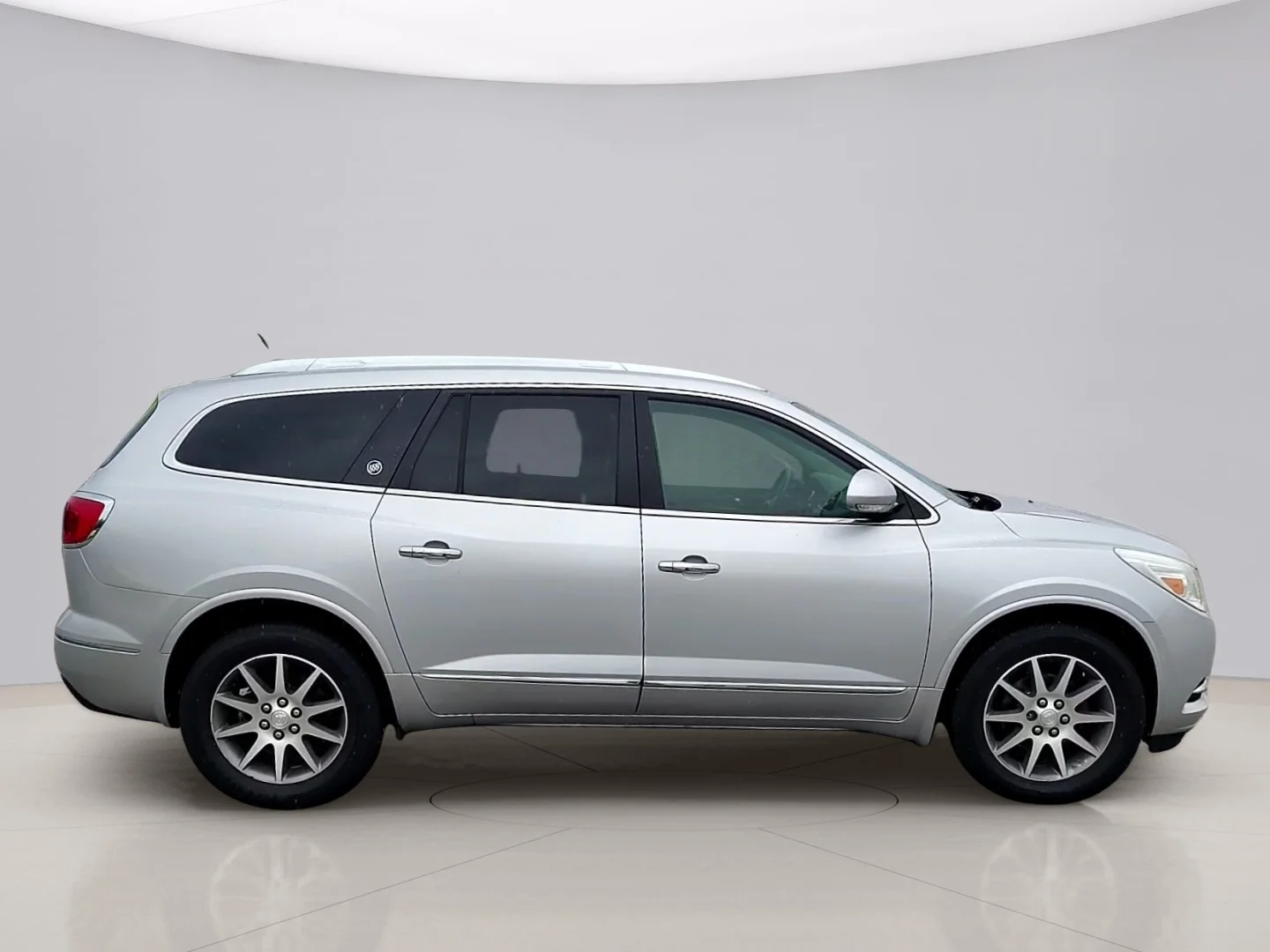 Used 2017 Silver Buick LEATHER image 6
