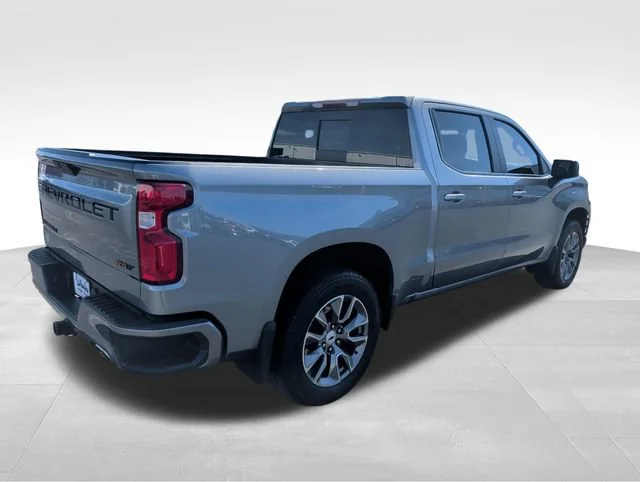 Used 2021 SATIN STEEL METALLIC Chevrolet RST image 6