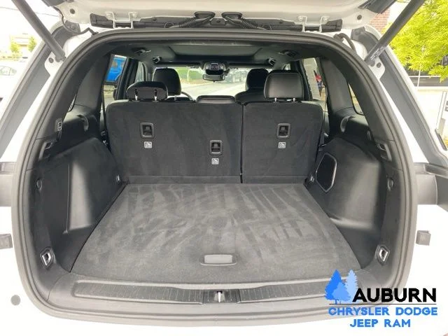 Used 2024 White Jeep 4xe image 12