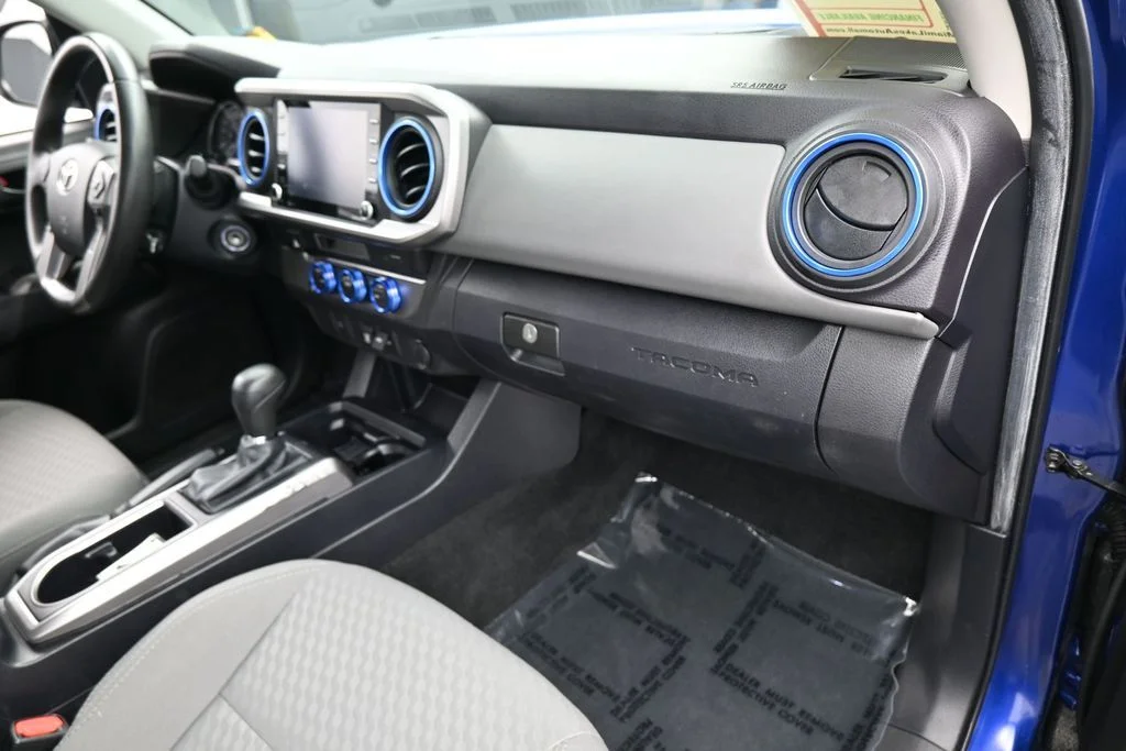 Used 2022 Blue Toyota SR5 image 40