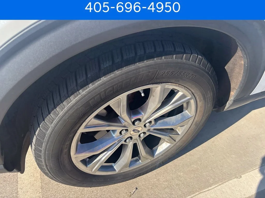 Pre-Owned 2020 Ford Explorer XLT