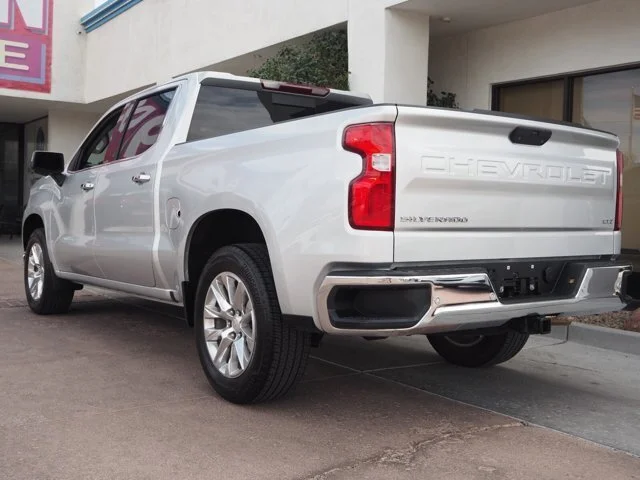 Used 2020 Silver Ice Metallic Chevrolet LTZ image 4