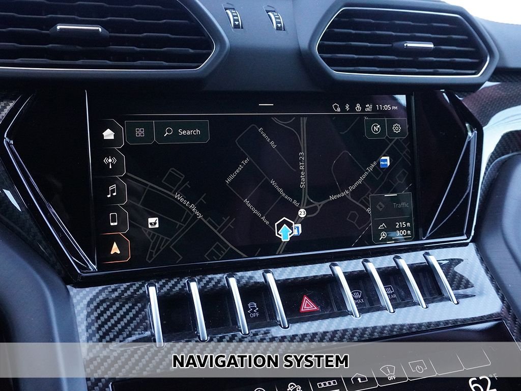 Used 2022 Black Lamborghini Base image 3