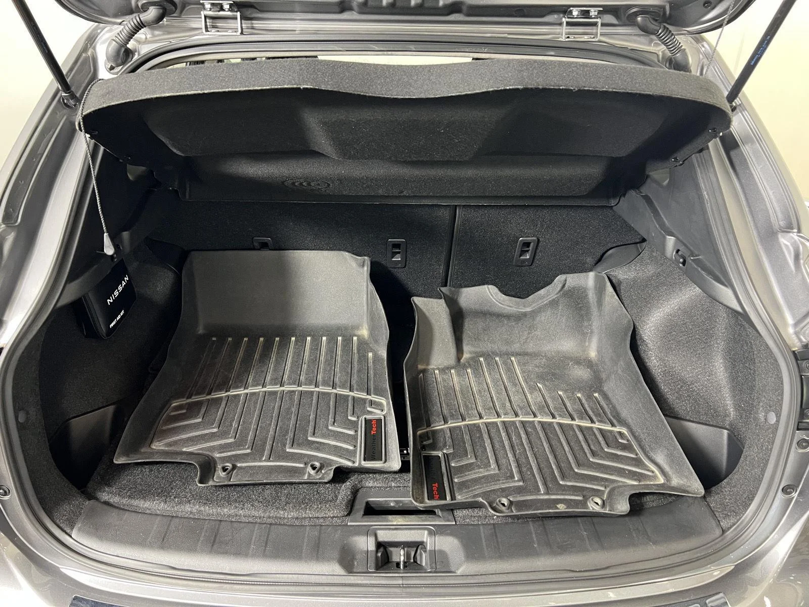 Used 2022 Gun Metallic Nissan SV image 27