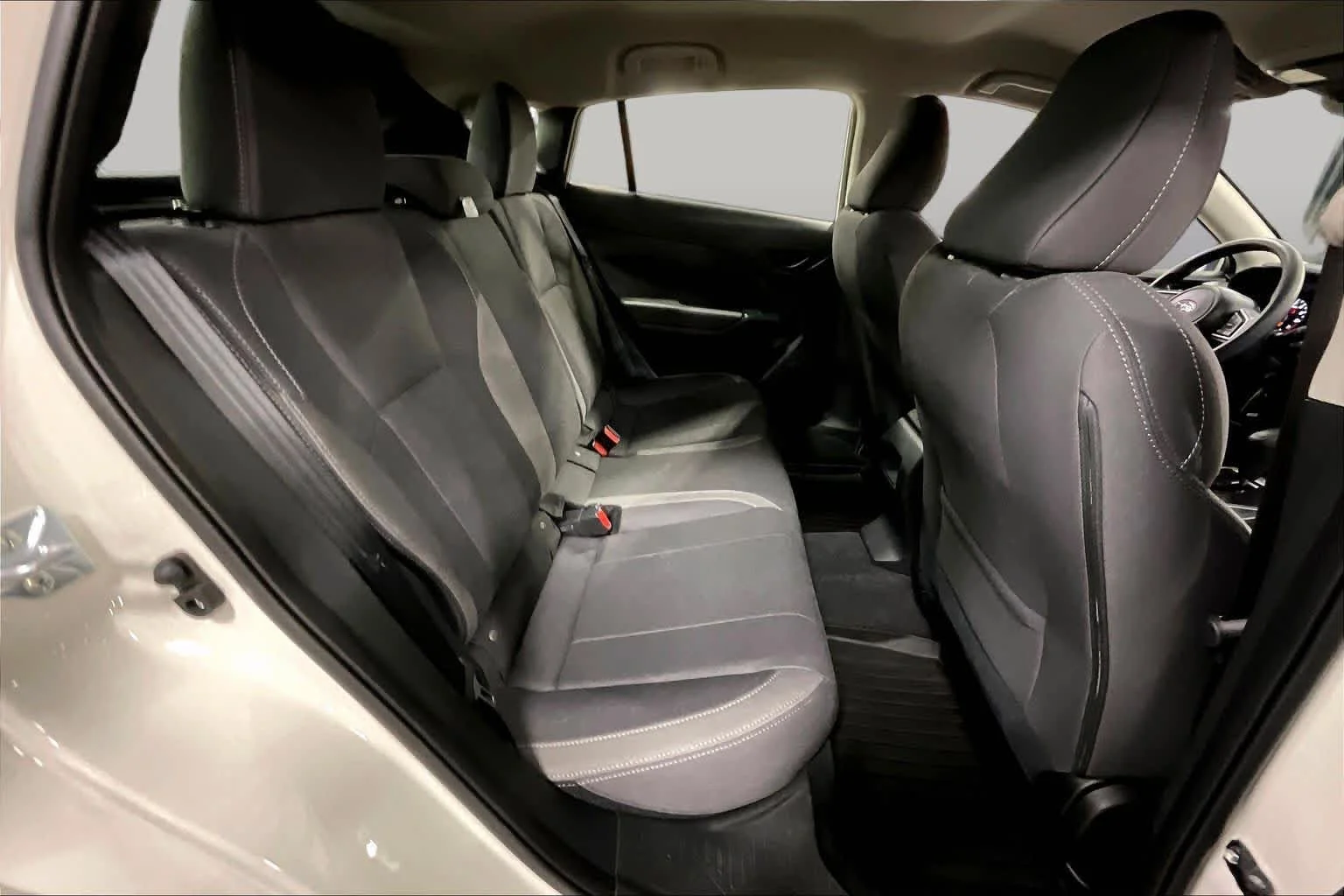 Used 2025 Crystal White Pearl Subaru  image 19