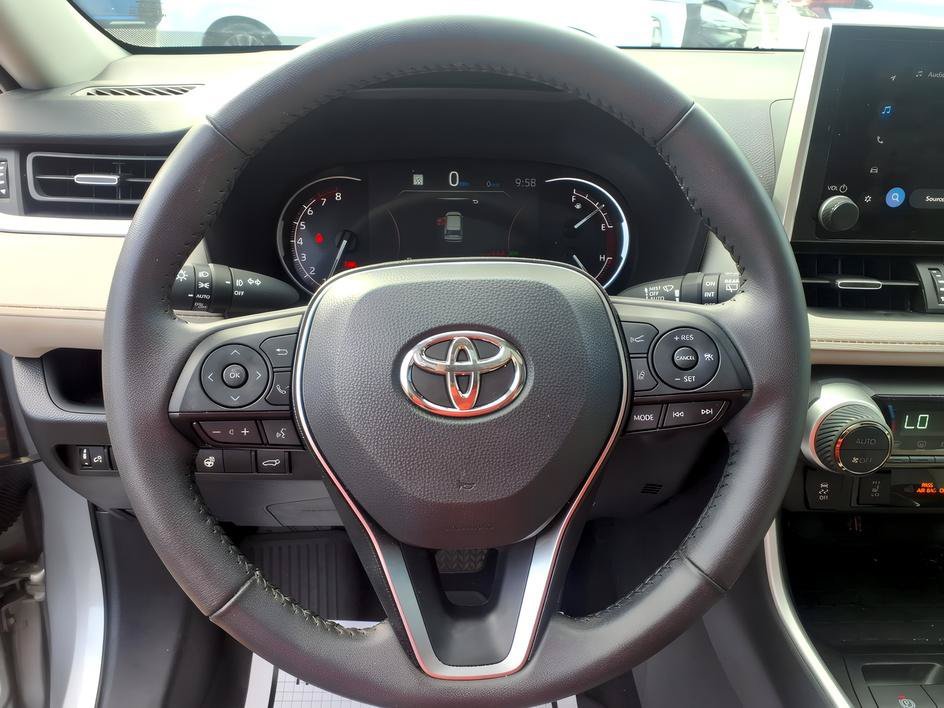 Used 2024 Silver Sky Metallic Toyota XLE Premium image 24