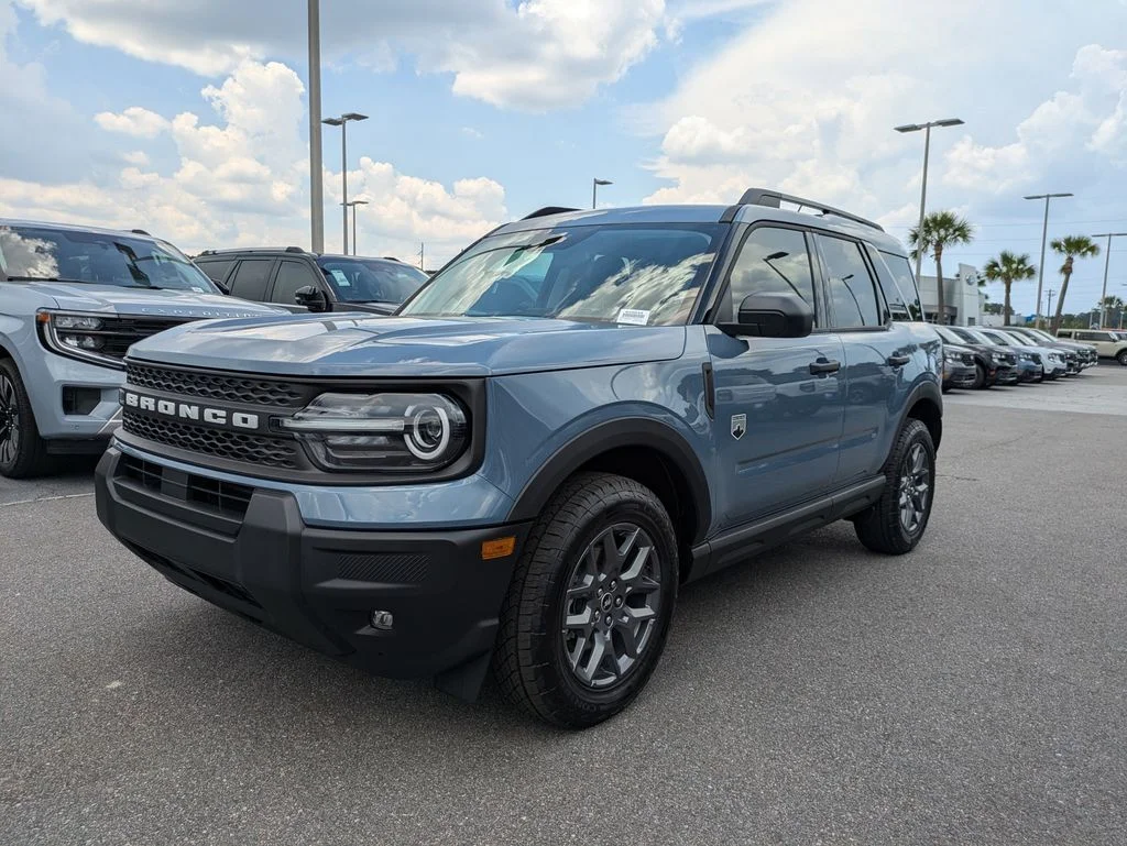 New 2026 Azure Gray Metallic Tri-Coat Ford Big Bend image 8