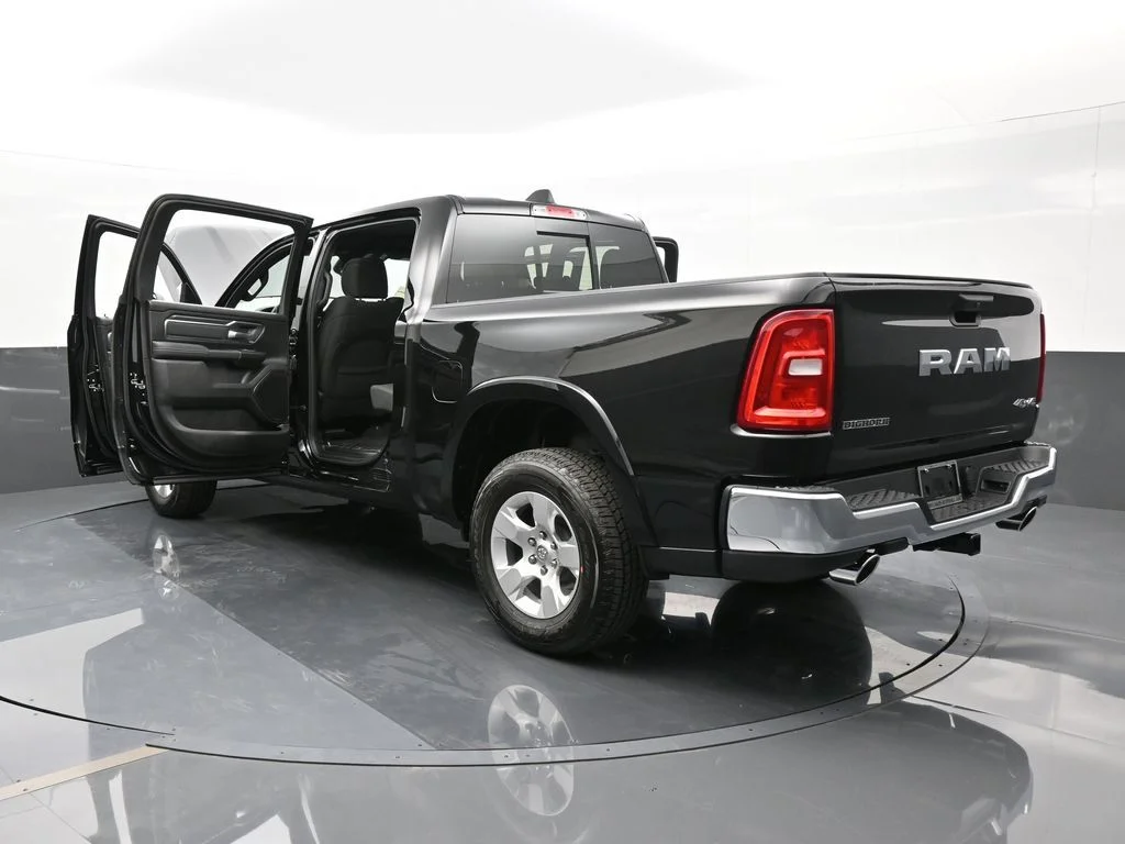 Used 2025 Diamond Black Crystal Pearlcoat Ram Big Horn/Lone Star image 65