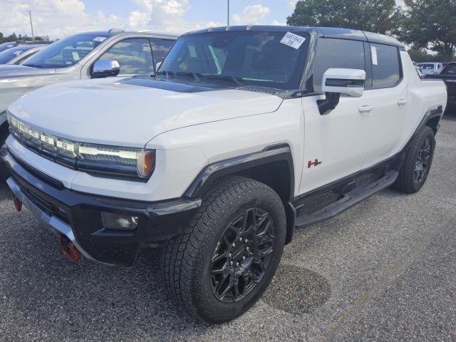 Used 2025 White GMC 2X image 2