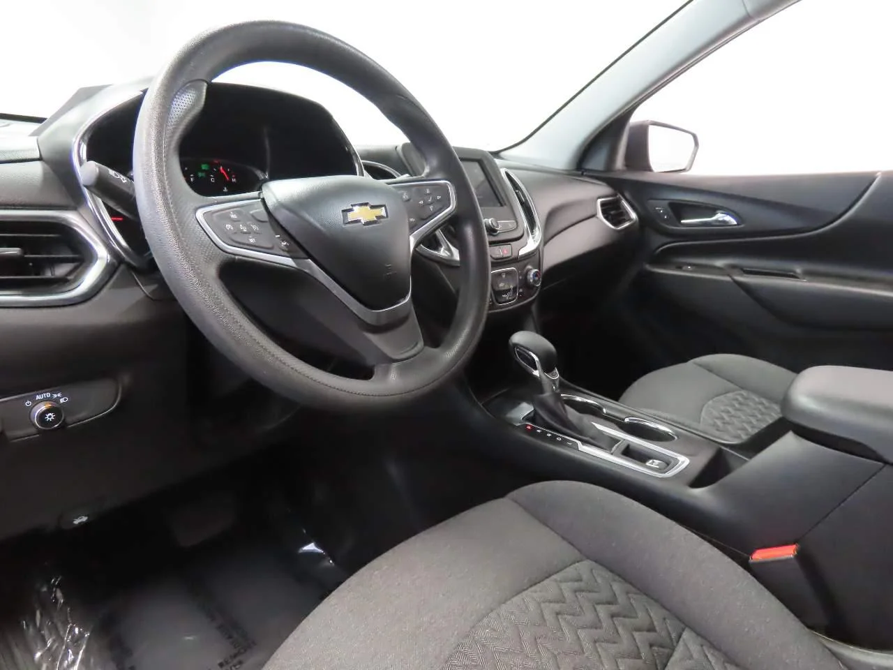 Certified Used 2022 Iron Gray Metallic Chevrolet LT image 8