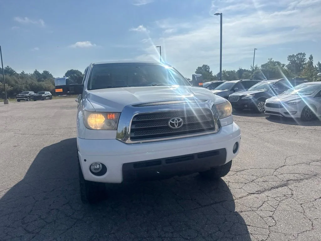 Used 2008  Toyota Limited image 7