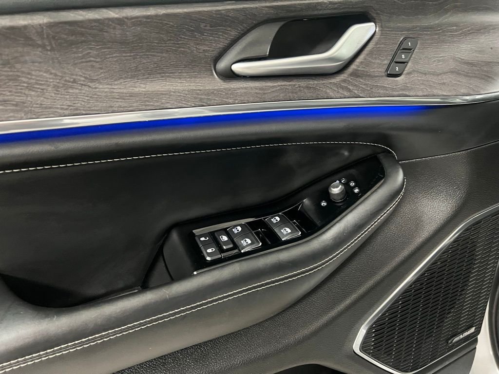 2023 Jeep Grand Cherokee Overland - Photo 29