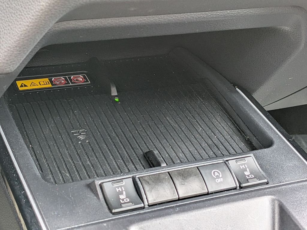 Used 2026  Toyota XLE image 24