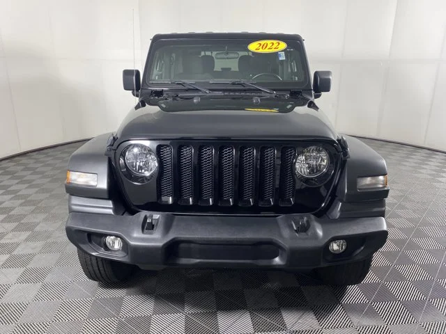 Used 2022 Black Jeep Sport S image 10