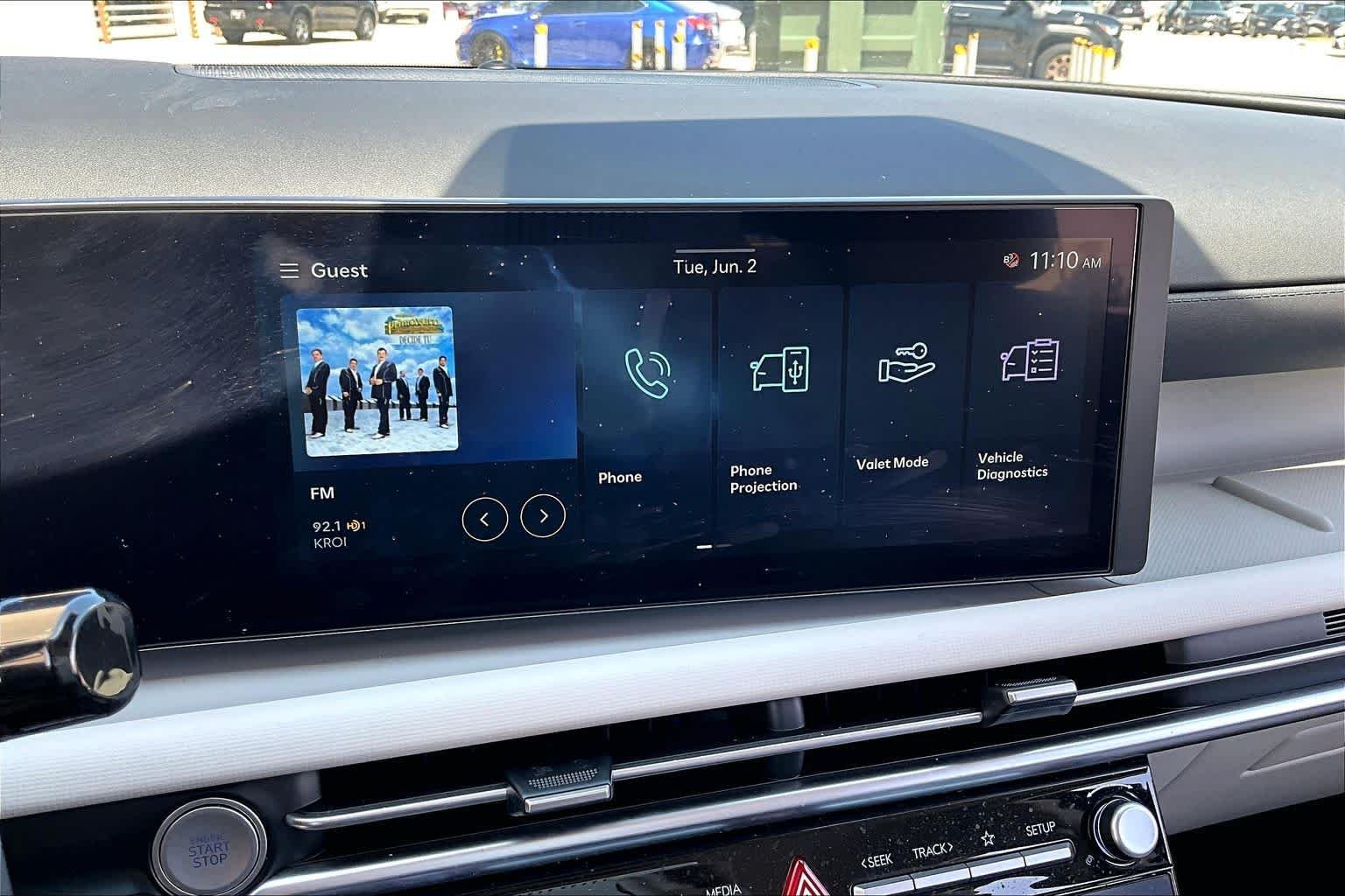 Used 2025 Phantom Black Hyundai SEL image 30