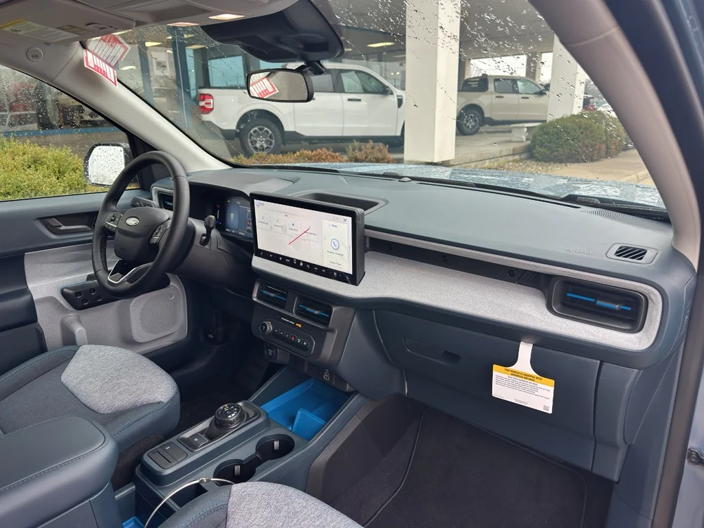 New 2026 Azure Gray Metallic Tri-Coat Ford XLT image 28