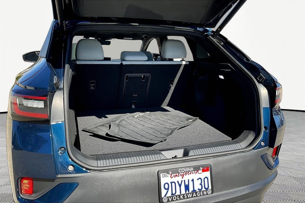 Used 2023 Blue Volkswagen Pro S image 26