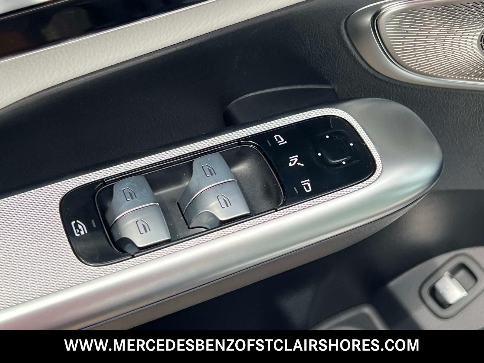 New 2026 Cirrus Silver Metallic Mercedes-Benz GLC 300 image 19