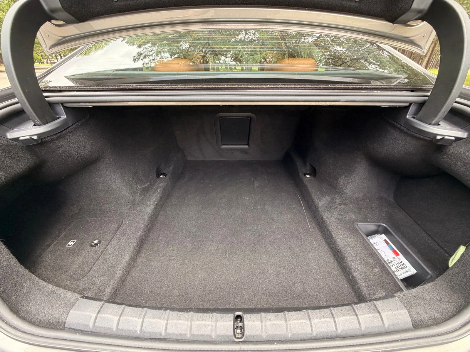 Certified Used 2023 Oxide Grey Met BMW 740i image 18