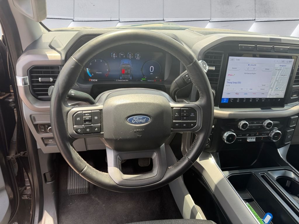 Used 2024 Black Ford XLT image 9