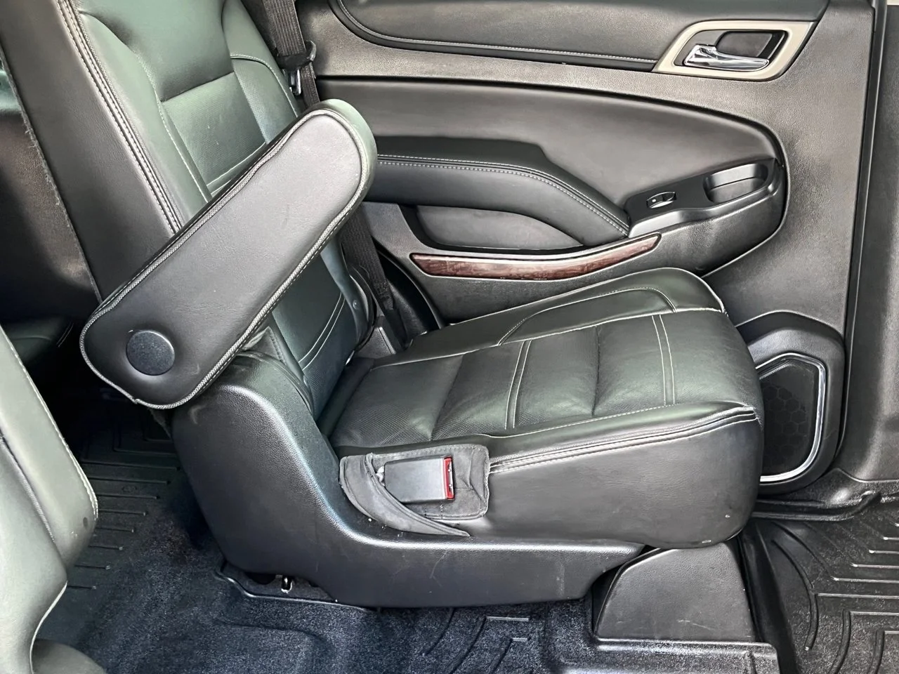 Used 2020 Onyx Black GMC SLT image 11